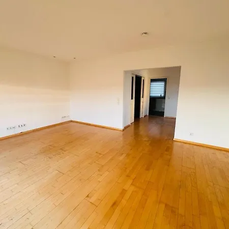Bewohnbare Galerie Auf 160 Qm Bei Bamberg *